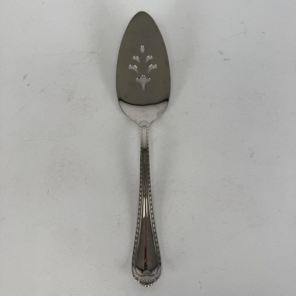 Oneida Community Camelot Stainless Steel  FlatwarePierced Pie Server 9 3/4